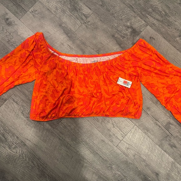 Torrid Orange and Red Floral Off the Shoulder Cropped Top - Picture 3 of 6
